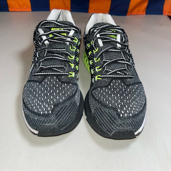 Nike Zoom Structure 18 Black Volt Running Shoes Women's 8 sneakers 683737-100 - Picture 4 of 8